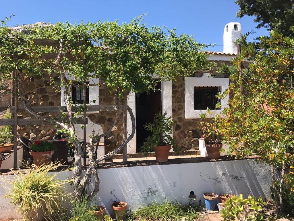 Cortijo Nuevo Alojamiento Rural Cuevas del Becerro ภายนอก รูปภาพ